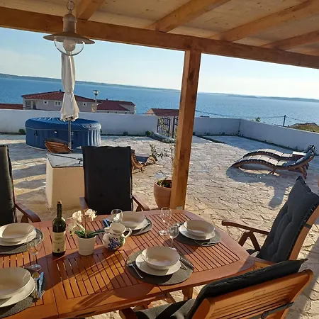 House Jolini Dvori Holiday home Miletici