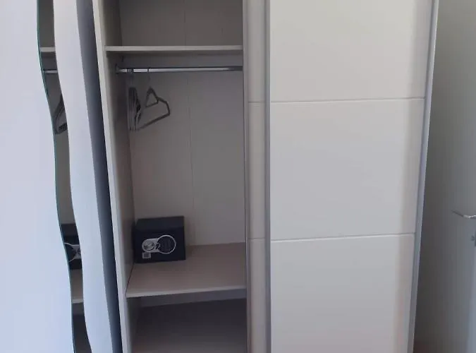 House Jolini Dvori * Miletici