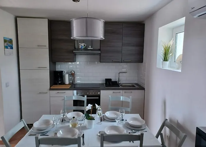 House Jolini Dvori Dom wakacyjny